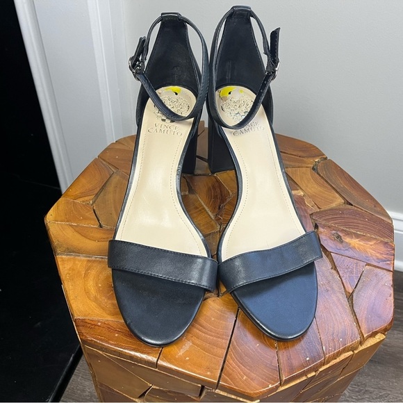 Vince Camuto Women's Sz 9 Monessa Black Leather Block Heels - Picture 2 of 14